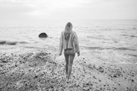 Thumbnail Girl on beach by Stefan Rappo